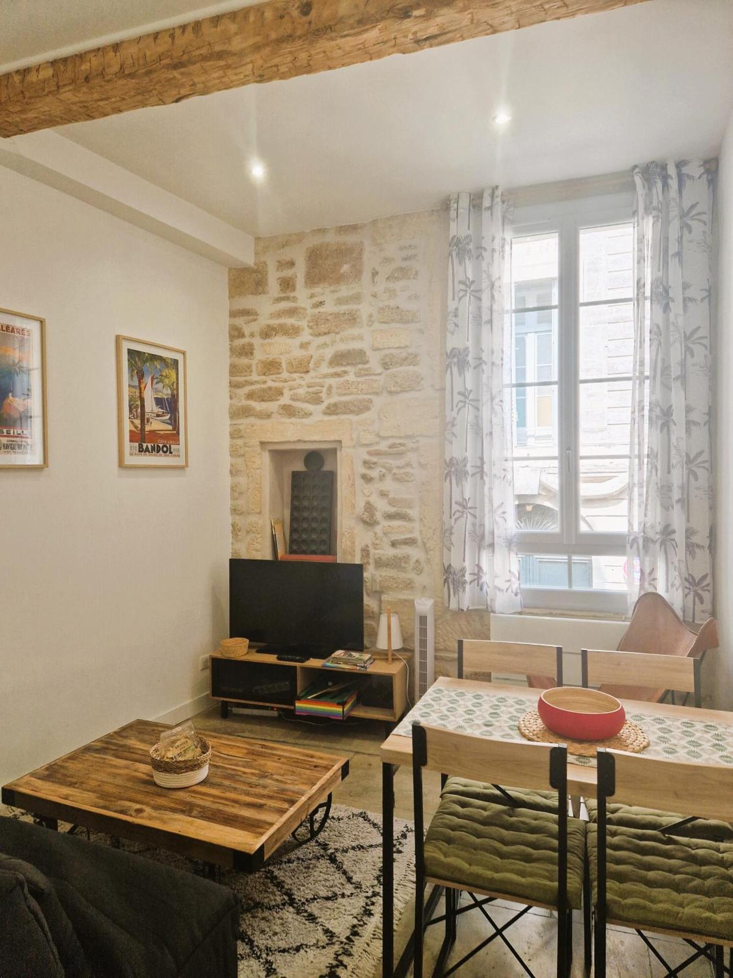 Appartement Cosy Dans Le Centre Historique モンペリエ エクステリア 写真